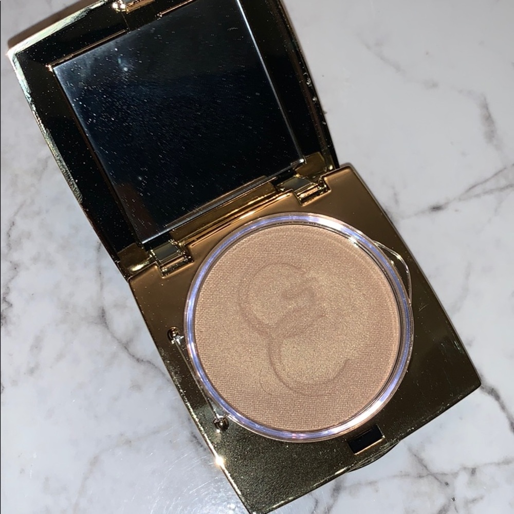 Gerard Cosmetics Audrey Star Powder Highligher